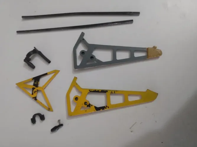 Kit com 8 peças Helicopetero v913