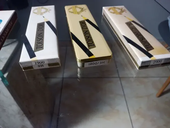 Lápis especial para desenho ( importados)