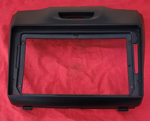 Moldura Para mp5 de 9"da S10 até 2016