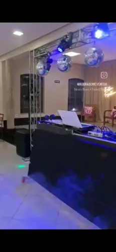 Aluguel de som, luz, DJ e estrutura