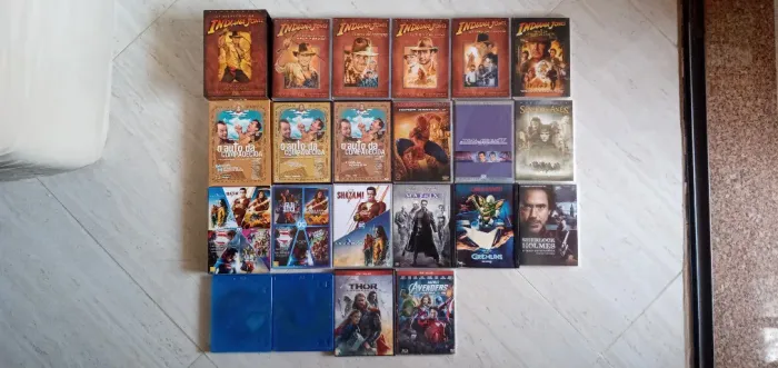 Lote de 26 DVDs/Blurays Originais Indiana Jones, Marvel, Jornada nas Estrelas, etc