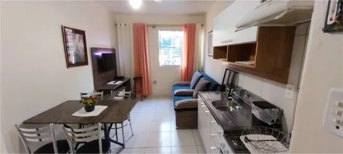 Apto aconchegante, Centro Balneário Camboriú-SC Passeios, lazer e férias perfeitas.