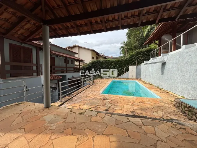 Casa a venda no condominio Chácara Flora em Valinhos!