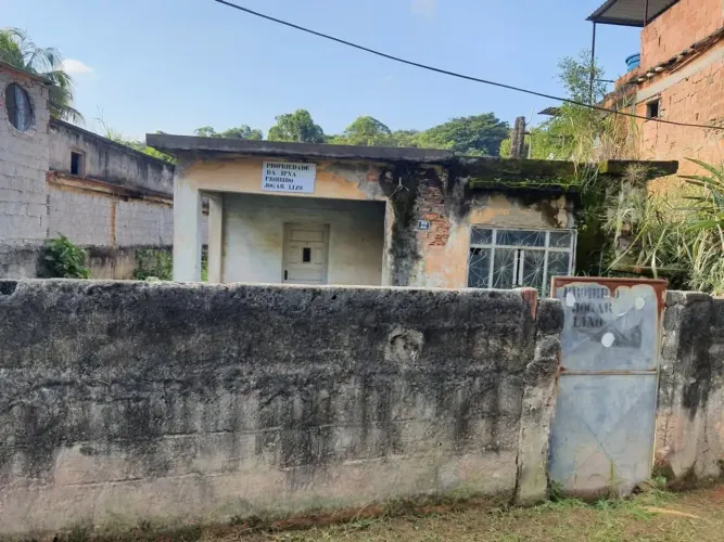 Vendo essa Mini Chácara .    