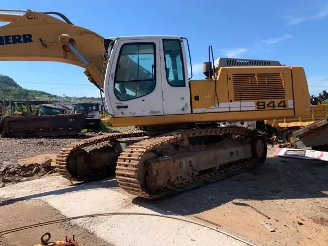 ESCAVADEIRA LIEBHERR R944c 2010