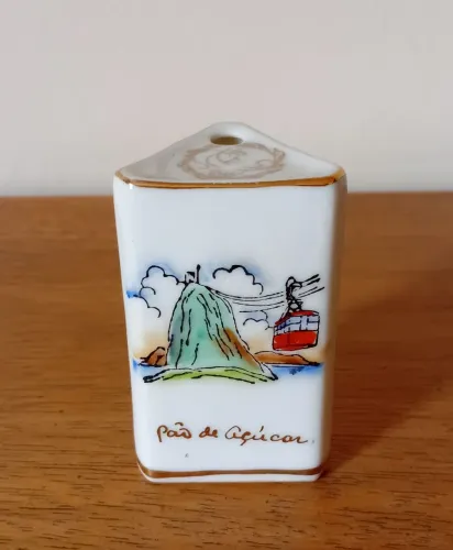 Antigo paliteiro em porcelana - Lembranças do Rio de Janeiro