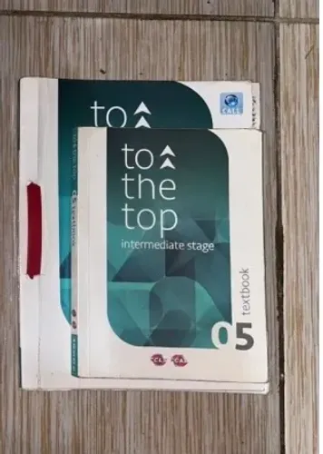 Livro didático To The Top - Textbook 05