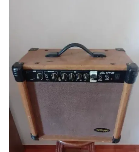 Amplificador voz e violão Stagg 40 watts com reverb