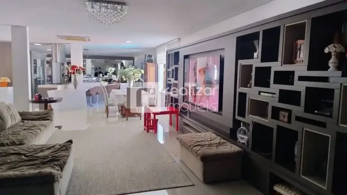 Casa 4 Quartos com Edícula no Santa Mônica - Florianópolis