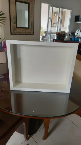 Nichos para banheiro branco