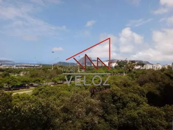 Kitnet/Conjugado - / Residencial / Glória