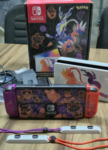 Nintendo Switch OLED 64GB Pokémon Scarlet & Violet Edition usado em otimo estado