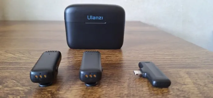 ULANZI Microfone Lavalier sem fio J12 para iPhone iPad, microfone 2 em 1 Plug-Play 