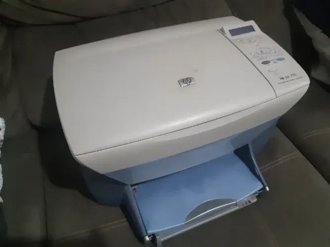 Impressora multifuncional HP PSC 750 no estado