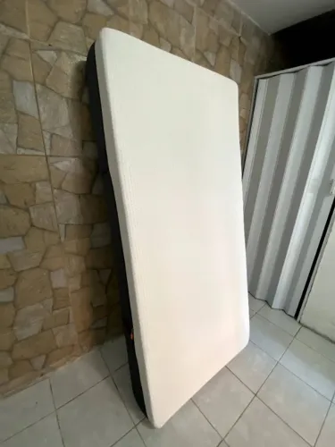 Colchão Solteiro Emma Original + Protetor Impermeável