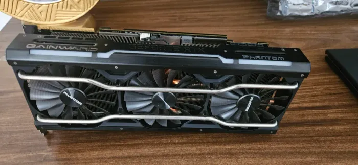 Rtx 2080 super 8gb gaiward phanton. DEFEITO