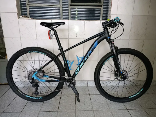 Bicicleta mountain bike Oggi 7.1