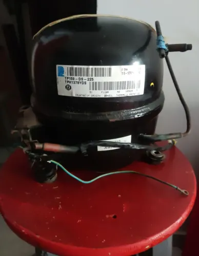 Motor de geladeira e 110v 