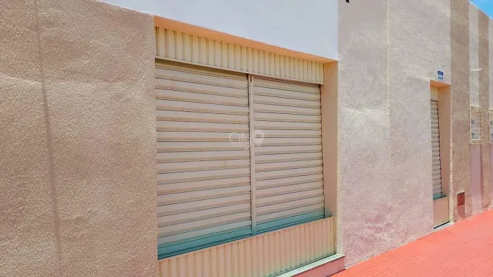 Aluguel de Ponto Comercial - Excelente Localização na Rua Gumercindo Bessa , Esquina com J