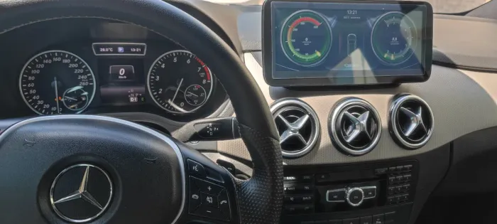 Multimídia Mercedes B200 2014