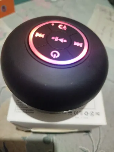 Caixa de Som Bluetooth Portátil com ventosa