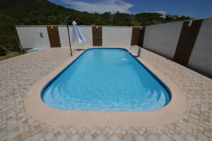 Piscinas de fibra alta durabilidade com 15 anos de Garantia direto da indústria 