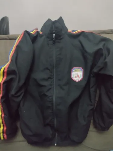 Desapego uniformes colégio Tiradentes 