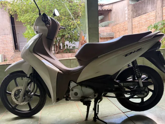 vendo biz 125, ano 2017/2019