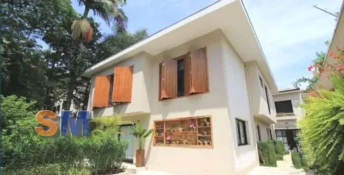 CASA NOVA- JARDIM E PISCINA- 3 SUITES- LOCAÇÃO