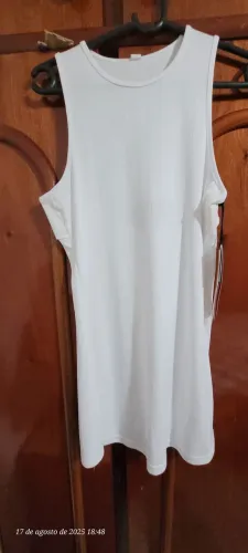 Regata branca canelada