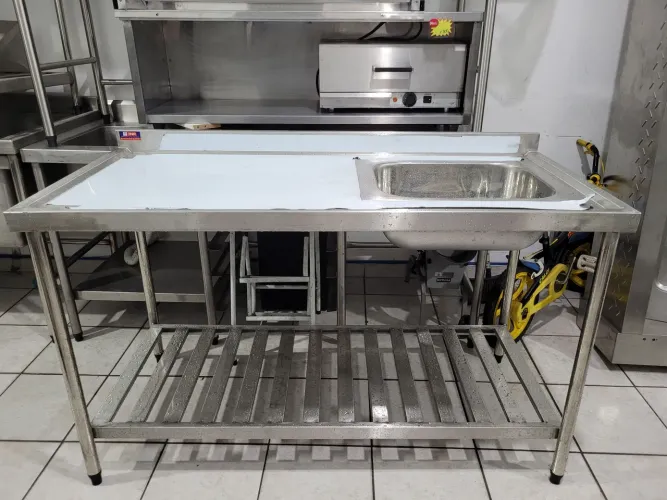Cuba de aço inox para cozinha industrial