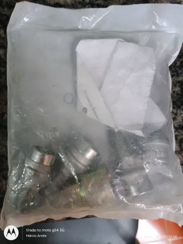 Kit parafuso de roda com soquete