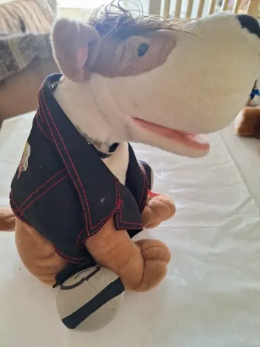 BICHO DE PELÚCIA CÃO SPOOK - REI DO ROCK - 30 CM SENTADO USADO EM PERFEITO FUNCIONAMENTO