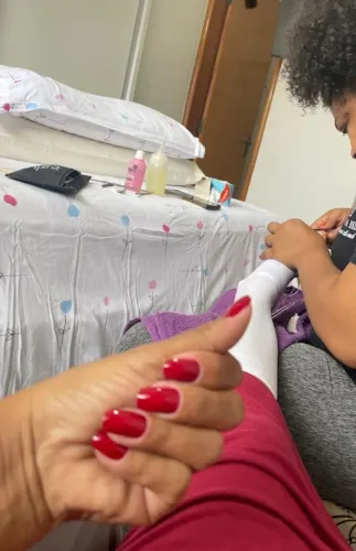 Manicure e Pedicure a Domicílio