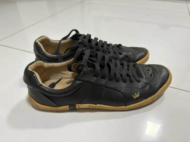 Osklen Riva - Couro Preto
