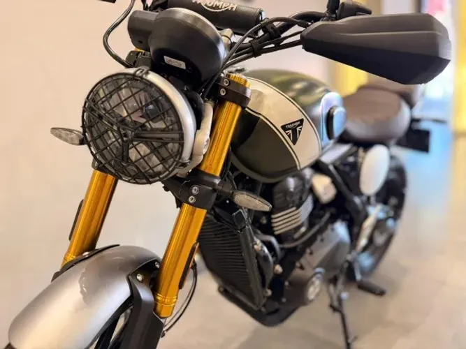 TRIUMPH SCRAMBLER 400 X