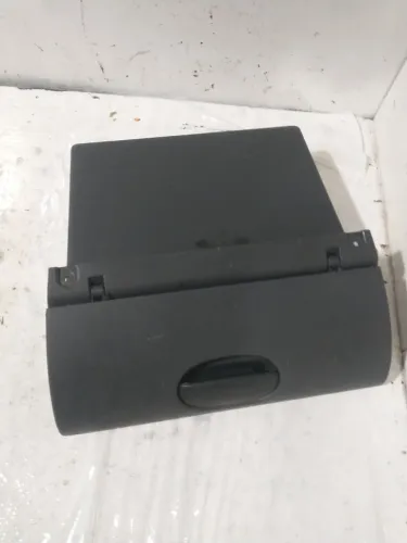 Porta luvas gm/Corsa 98/00 2p