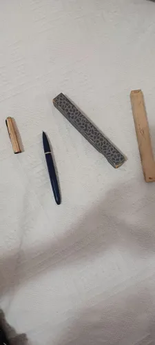 Caneta tinteiro antiga com estojo