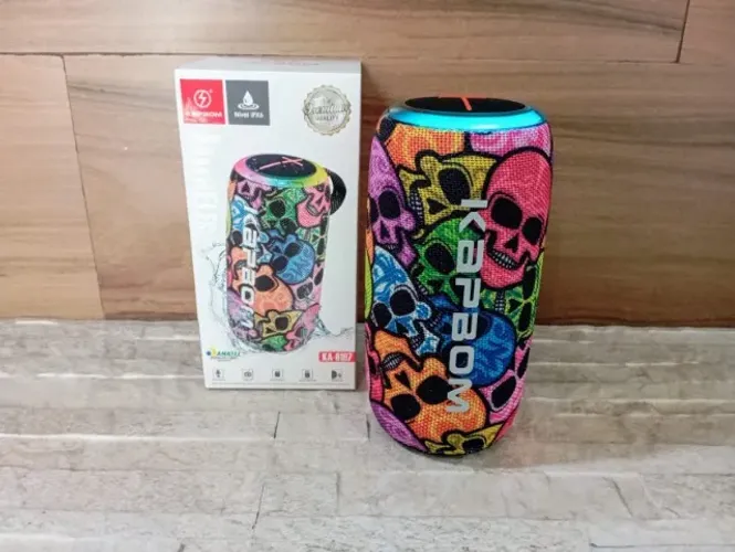 Caixa de Som Bluetooth com Grave Forte a Prova D'agua Estampa Caveira