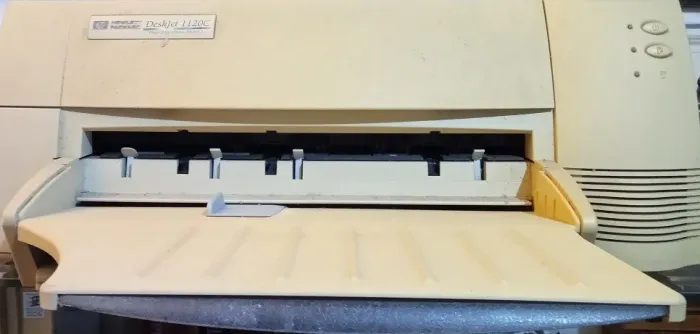 Impressora deskjet HP 1120C - Série profissional