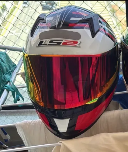 Capacete Ls2