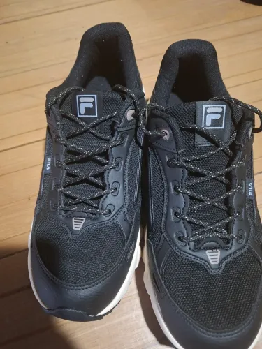 Tenis Fila original tamanho 42 seminovo