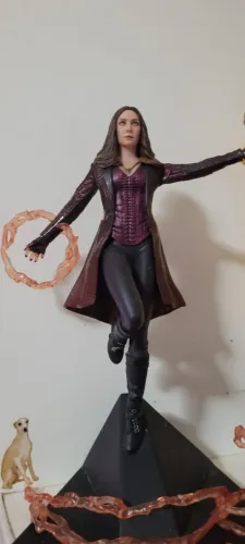 Boneca Scarlet Witch Civil War - Iron Studios Feiticeira