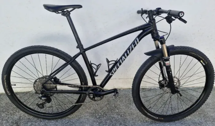 Specialized Rockhopper Comp com upgrades 17" M preta