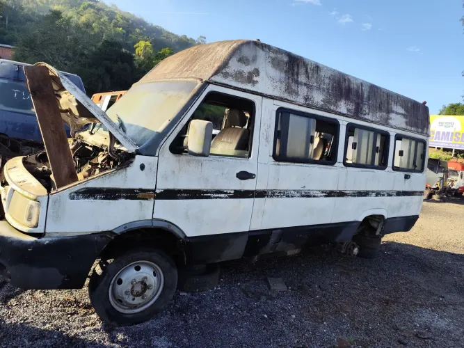 Iveco 3510 ano 99 em peças 