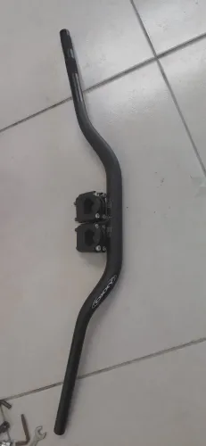 Vendo guidão da oxxy usado uma vez so pouco tempo de uso estado de novo 