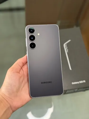 Samsung S25 FE 5G 128 GB/16 GB de RAM (impecável) | Aceito trocas