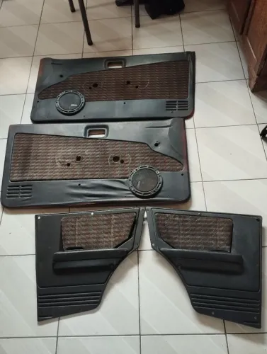 Forros de porta original Fiat uno 1.6r mpi uno turbo 