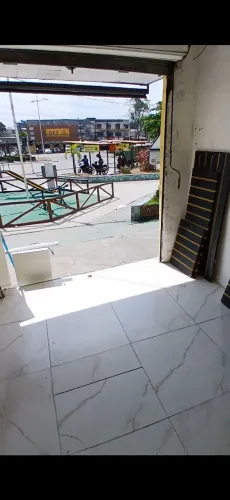 ALUGA-SE PONTO COMERCIAL CIA 1