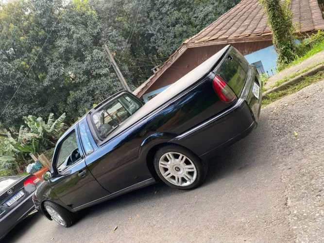 Volkswagen Saveiro 1.6 MI/ 1.6 MI Total Flex 8V (álcool) 2002